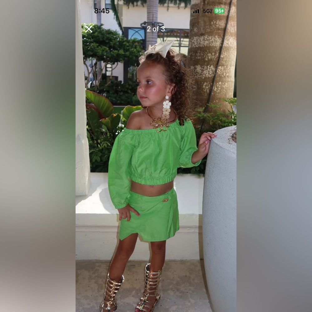 cult  gaia kids 2 two piece outfit skirt, and top sz 4